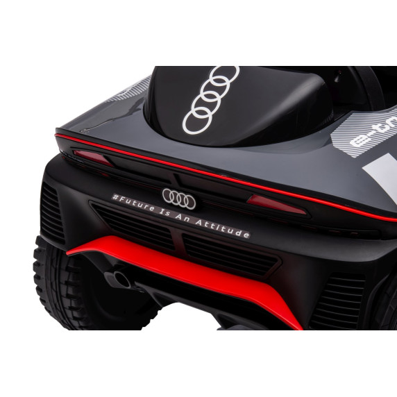 Elektromos kisautó Audi RSQ E-TRON - szürke